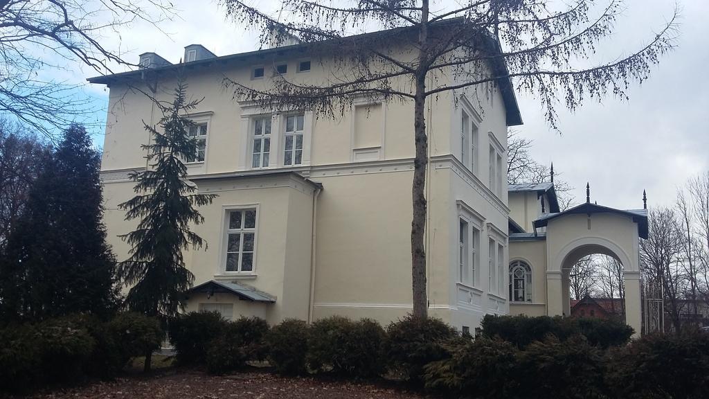 Agroturystyka "Palac W Janowie" ภายนอก รูปภาพ